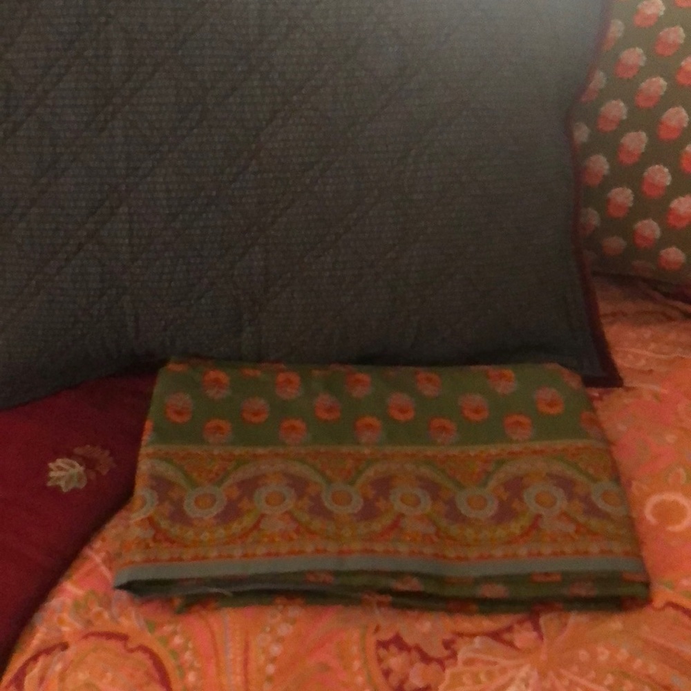 R L Home Village Mews Queen Sheet